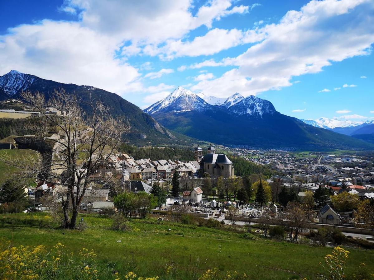 Agreable T3 Mezzanine Jusqu'A 5 Personnes Appartement Briançon Buitenkant foto